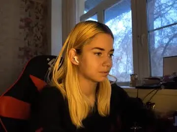 Charleneschonert  live sex cam