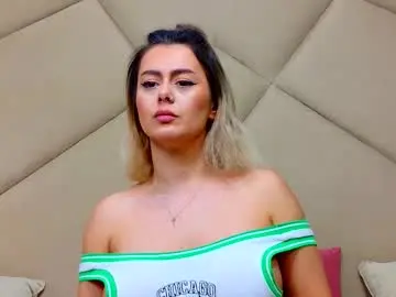 Chloevee  live sex cam