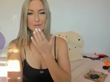Fit_american_girl  live sex cam