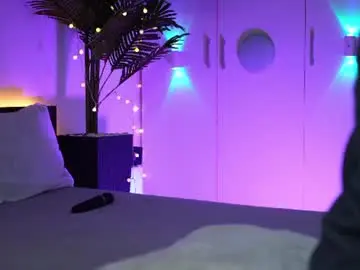 Lorettelorenaa  live sex cam