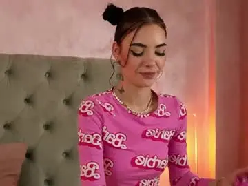 Lucywilow  live sex cam