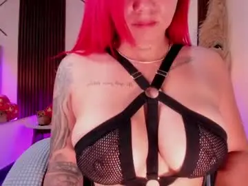 Scarlettbusty  live sex cam