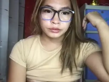 Sexylaylia  live sex cam