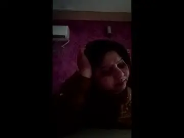 Soniye_143  live sex cam
