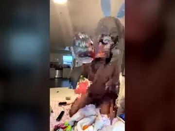 Bunnypilow  live sex cam