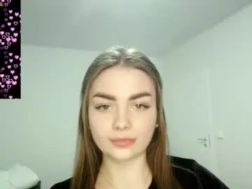 Emiliy_kiss  live sex cam