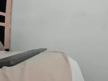 Emma_castilloo  live sex cam