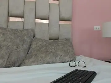 Emma_castilloo  live sex cam
