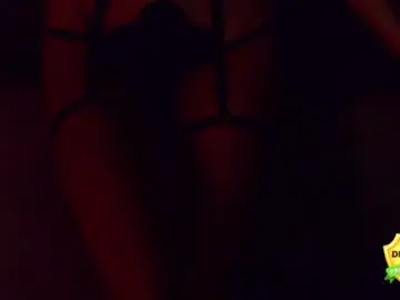 Flowerr_powerr  live sex cam