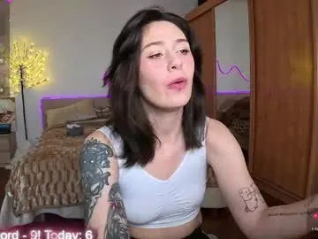 Lilcamomile  live sex cam
