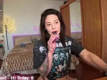 Lilcamomile  live sex cam
