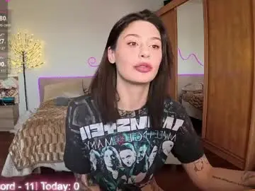 Lilcamomile  live sex cam