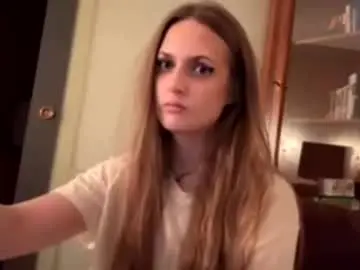 Littlykitten  live sex cam