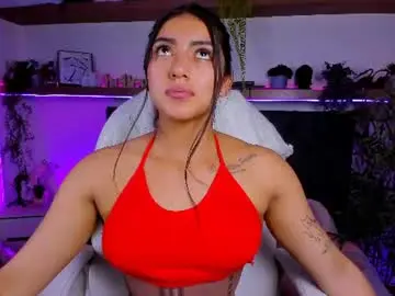 Quiinn__bx  live sex cam