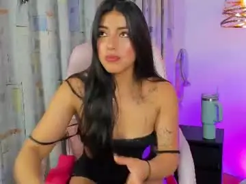 Quiinn__bx  live sex cam