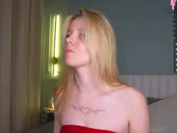 Stefie_wells  live sex cam