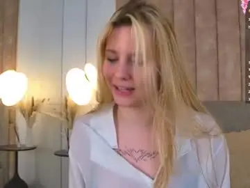 Stefie_wells  live sex cam