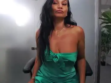 Yaraxcox  live sex cam