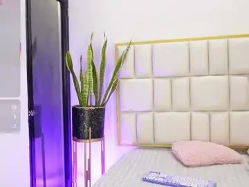 Aradia_01  live sex cam