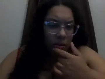 Ariad256  live sex cam