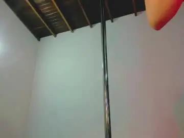 Aurabonett  live sex cam