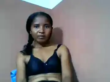 Claudi804208  live sex cam