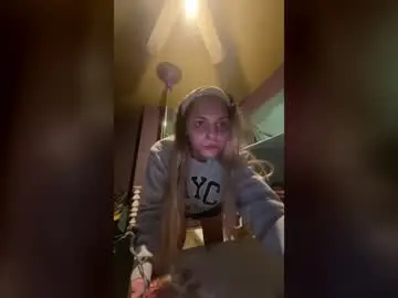 Fxiryfoxy  live sex cam