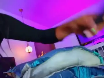 Karina4squirt  live sex cam