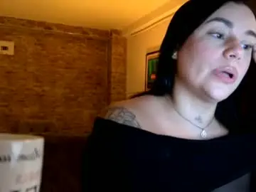 Mirandaredd  live sex cam