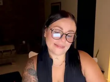 Mirandaredd  live sex cam