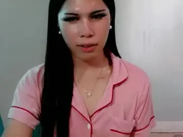 Ursluttyangel  live sex cam