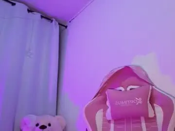 Alicesimpson1  live sex cam