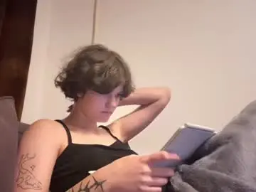 Isasoman  live sex cam