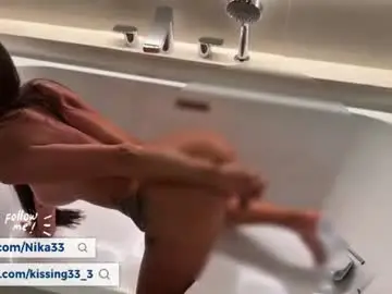 Kissing33  live sex cam