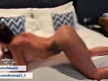 Kissing33  live sex cam