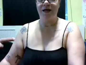 Misssuckalot  live sex cam