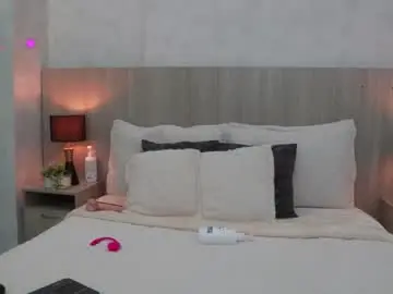 Nicolle_alvarez  live sex cam