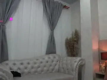Nicolle_alvarez  live sex cam