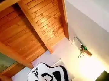 Nicolthompsonn  live sex cam