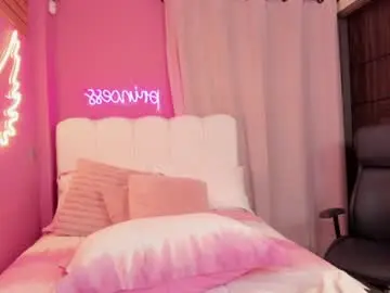 Aura_benett  live sex cam