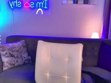 Chloeaster  live sex cam