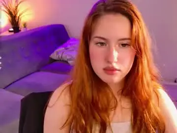 Chloeaster  live sex cam