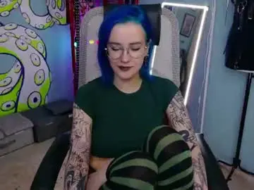 Cumpotikeve  live sex cam