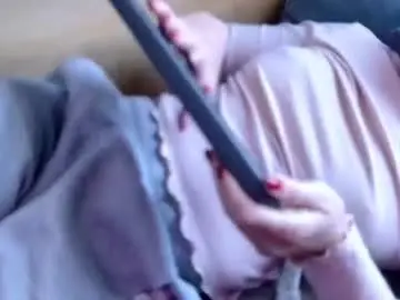 Georgiapeachgirl  live sex cam