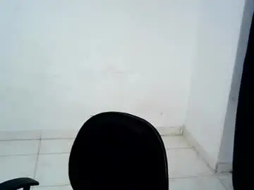 Isa_bellaxx23  live sex cam
