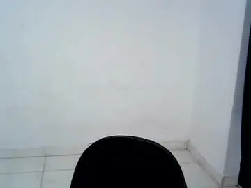 Isa_bellaxx23  live sex cam