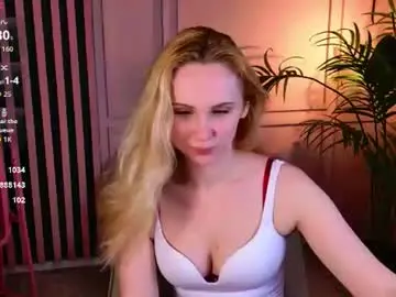 Livia_place  live sex cam