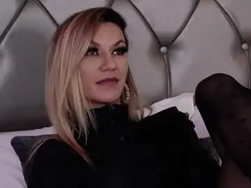 Mayahales  live sex cam