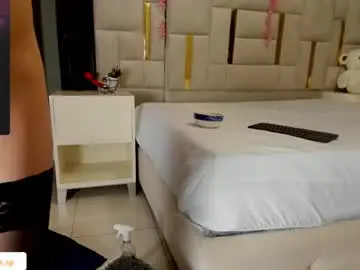 Mia_scarlet69  live sex cam