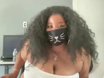 Plushiedollxoxo  live sex cam